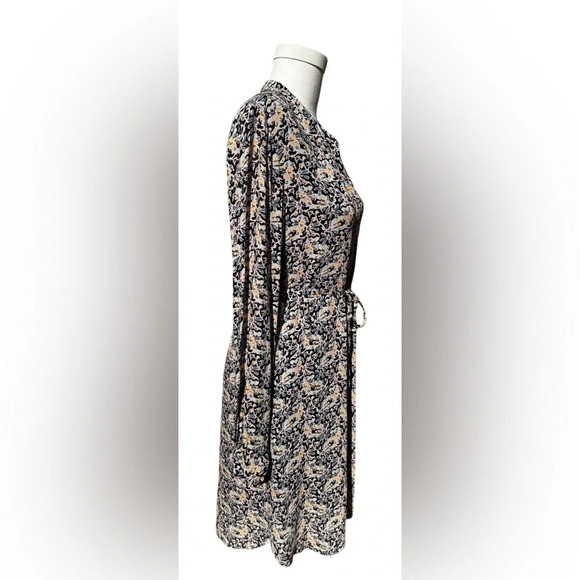 NWT Loft long sleeve floral tie-waist dress, v-neck collar, size small - Picture 8 of 16